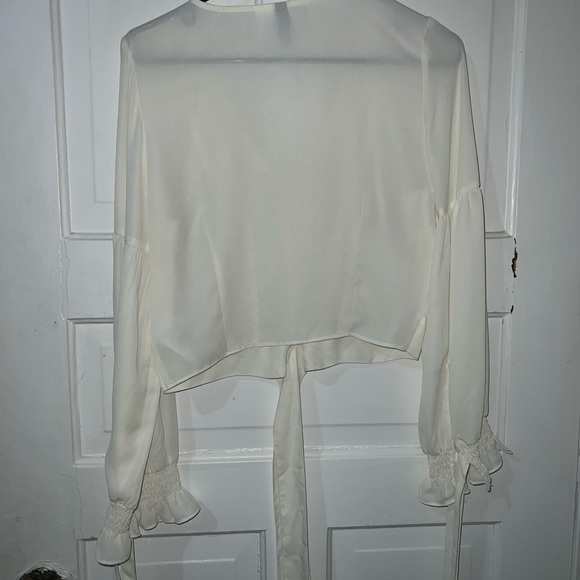 Off white blouse - Picture 2 of 3